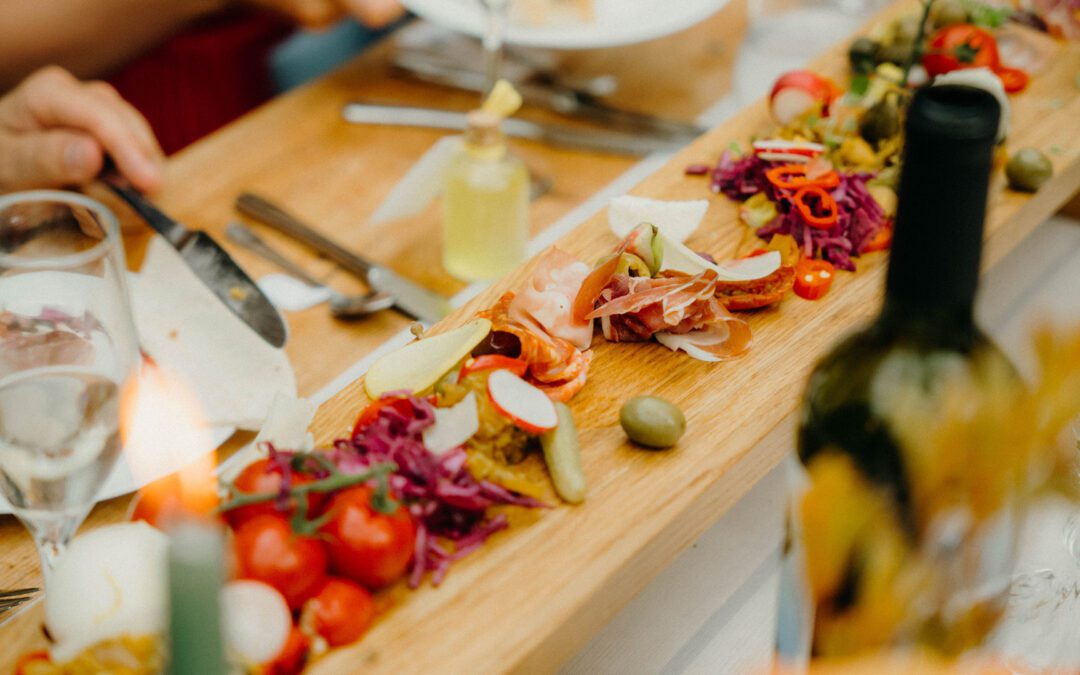 What to Look for When Choosing Your Wedding Caterer?